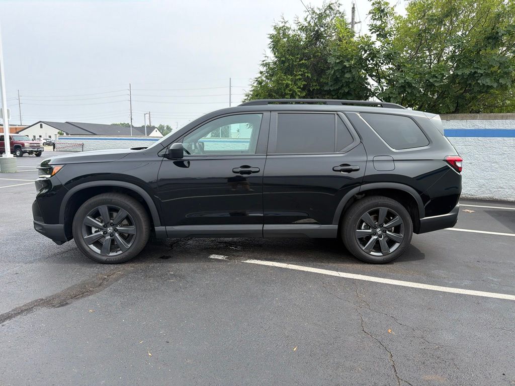 Thumbnail: 2025 Honda Pilot - 2