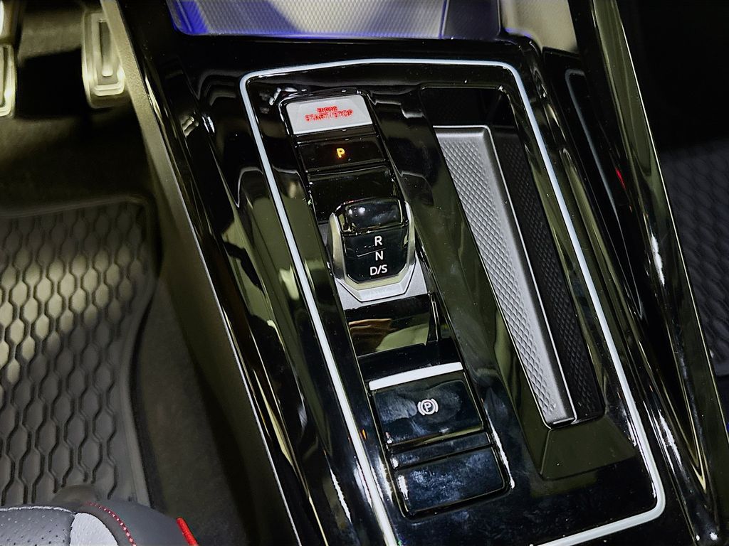2025 Volkswagen Golf GTI 2.0T SE