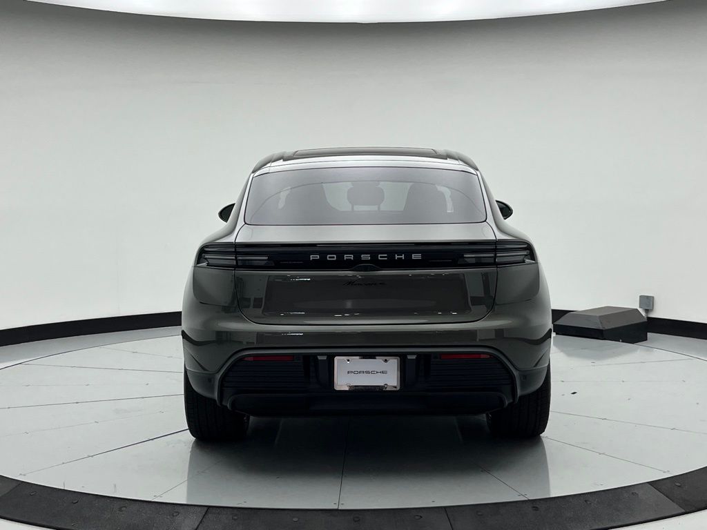 Thumbnail: 2025 Porsche Macan - 8