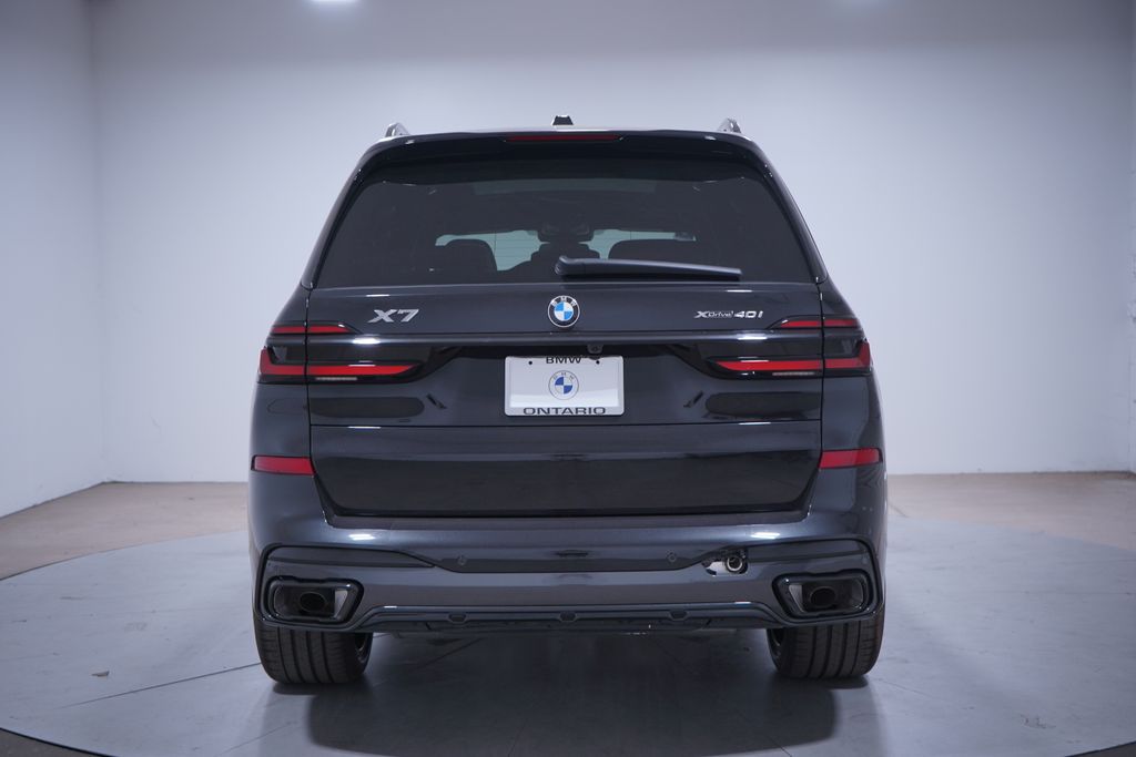 2025 BMW X7 xDrive40i 5