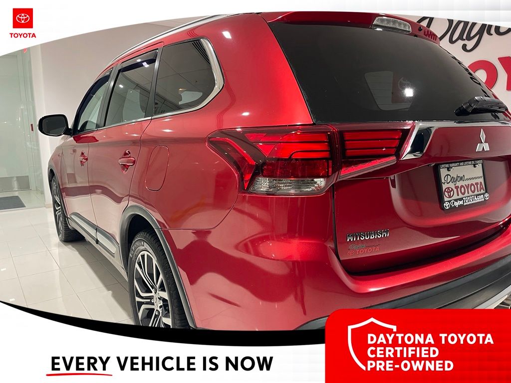 Used 2017 Mitsubishi Outlander SUV