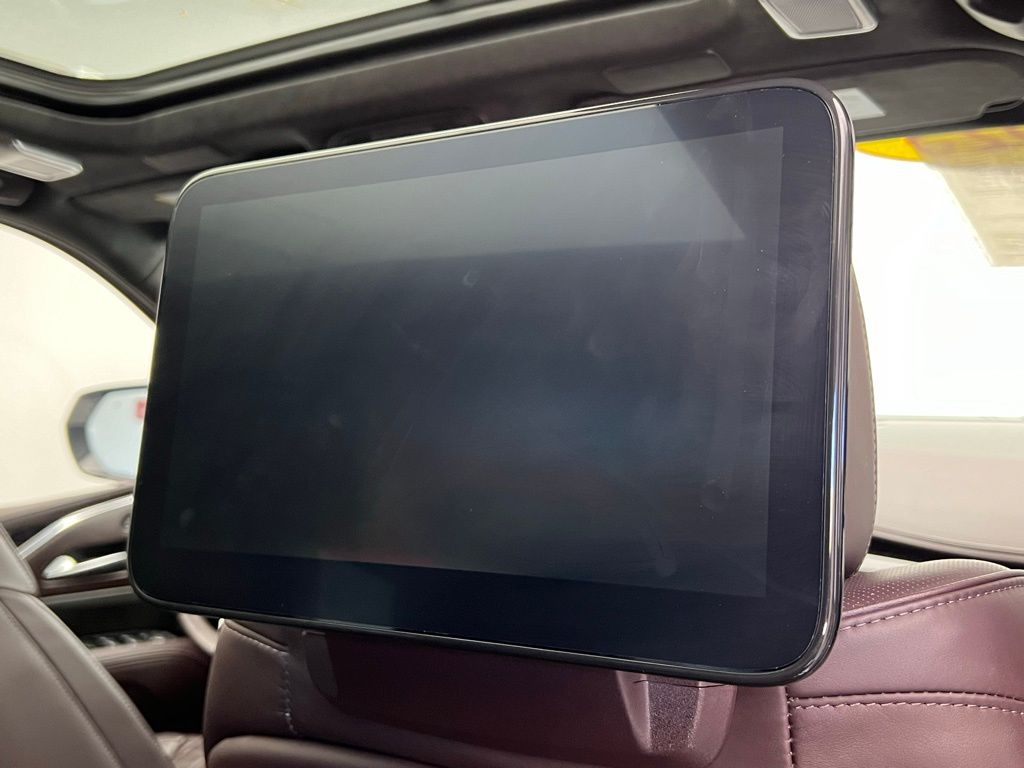 Thumbnail: 2023 Cadillac Escalade - 9