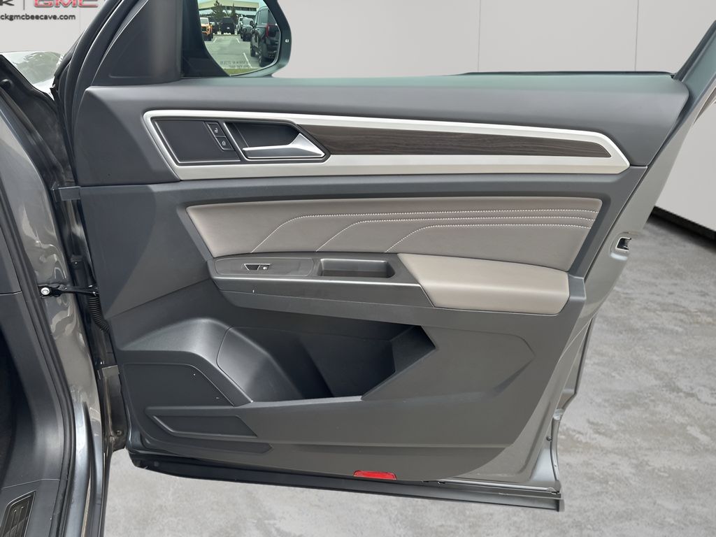 Used Car 2022 Volkswagen Atlas  3.6l V6 Se W/technology For Sale Under $30,000 In Austin, Texas