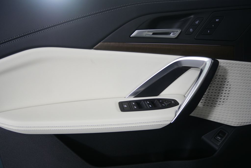 Thumbnail: 2026 BMW X1 - 8