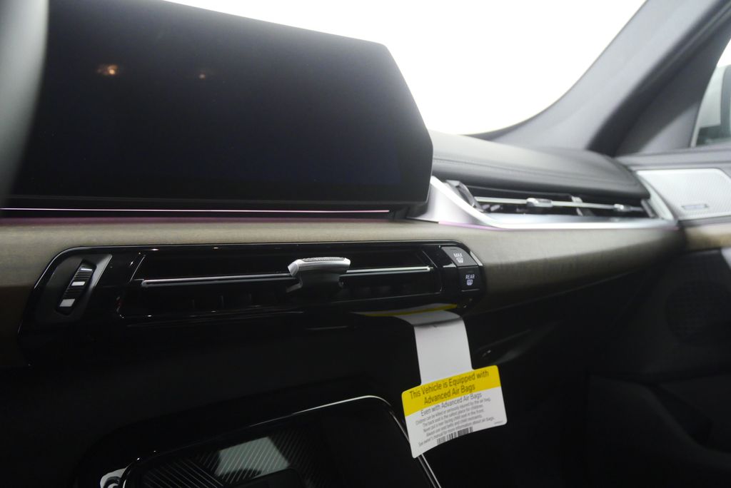 Thumbnail: 2026 BMW X1 - 19