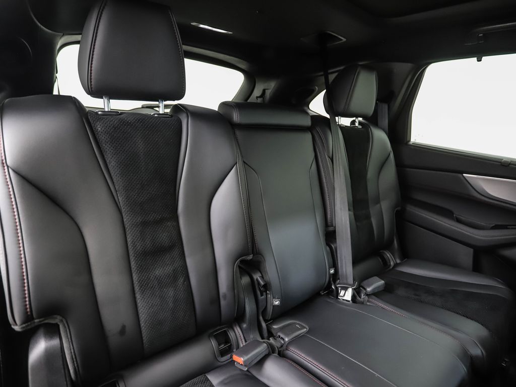 2022 Acura MDX Base 26