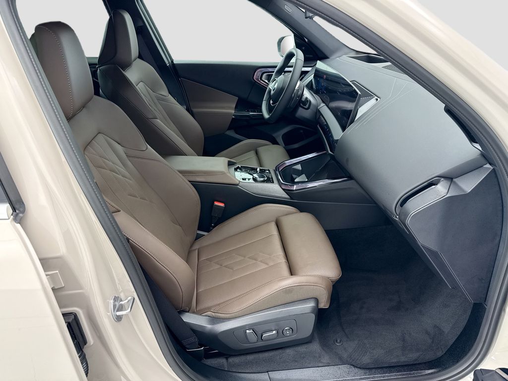 New 2026 Beige BMW 30 xDrive image 18