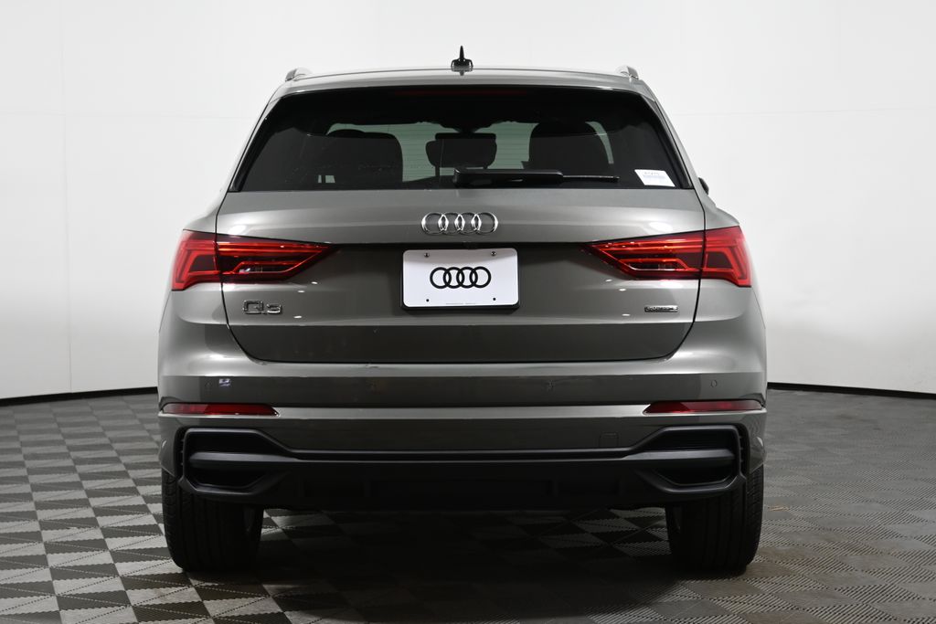 Thumbnail: 2025 Audi Q3 - 6