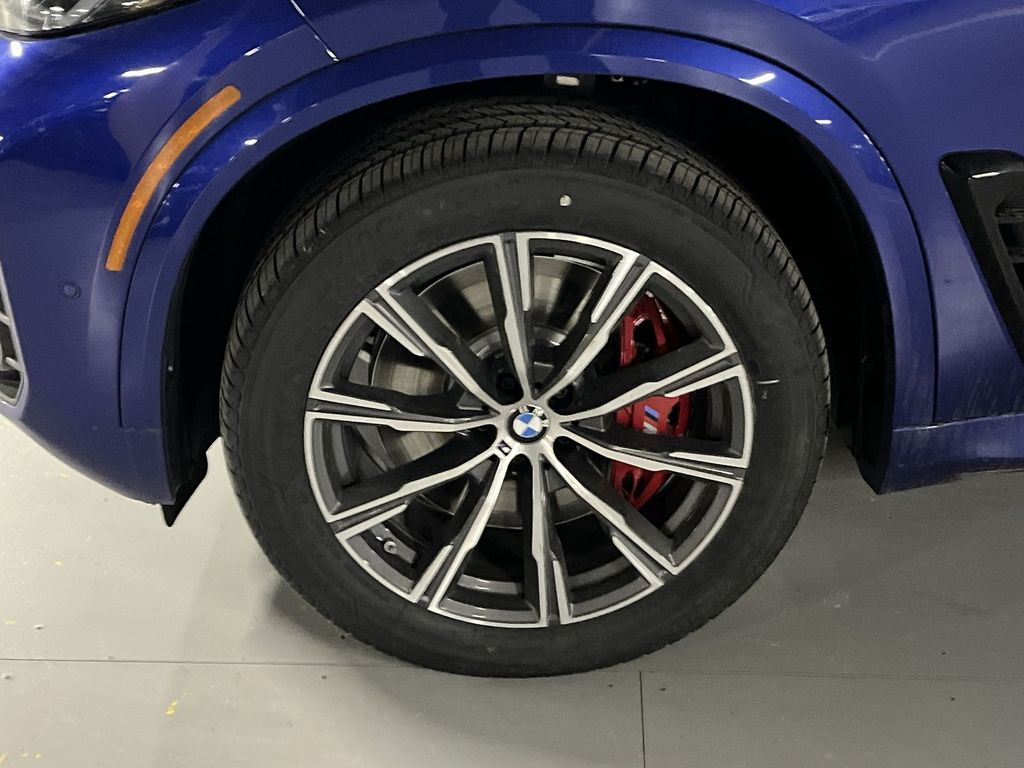 Thumbnail: 2026 BMW X5 - 10