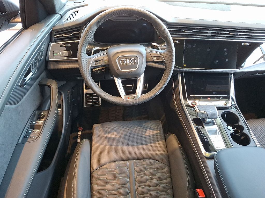 Thumbnail: 2026 Audi RS Q8 - 7