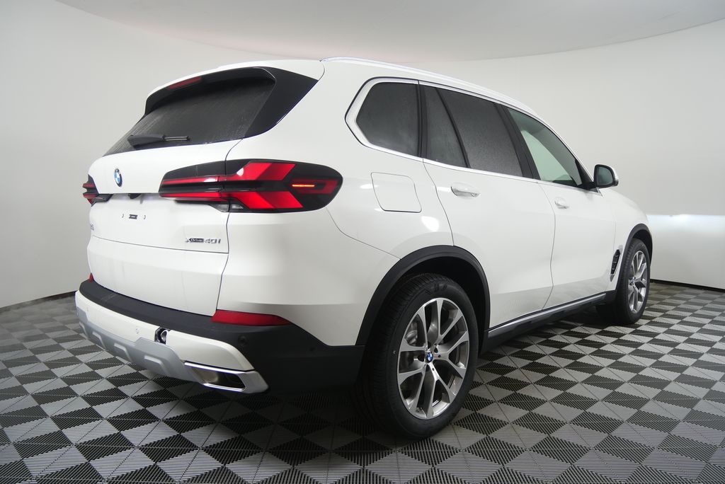 Thumbnail: 2026 BMW X5 - 3