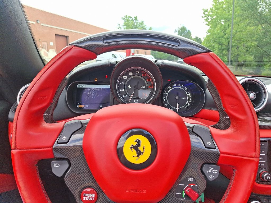 Thumbnail: 2016 Ferrari California - 19