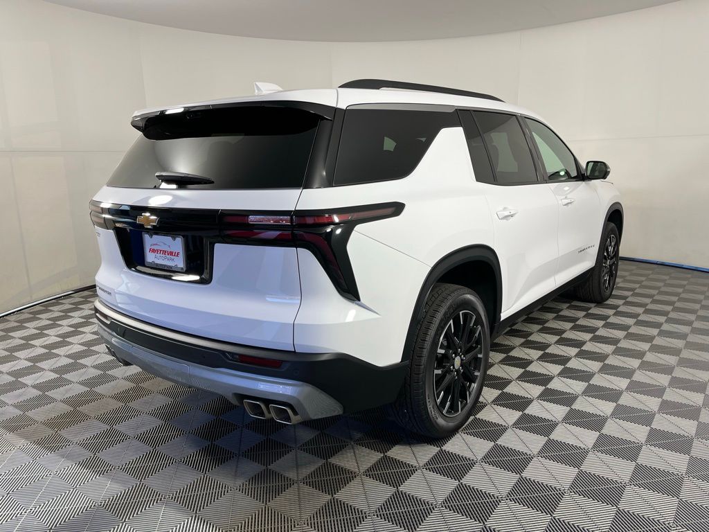 Thumbnail: 2026 Chevrolet Traverse - 5