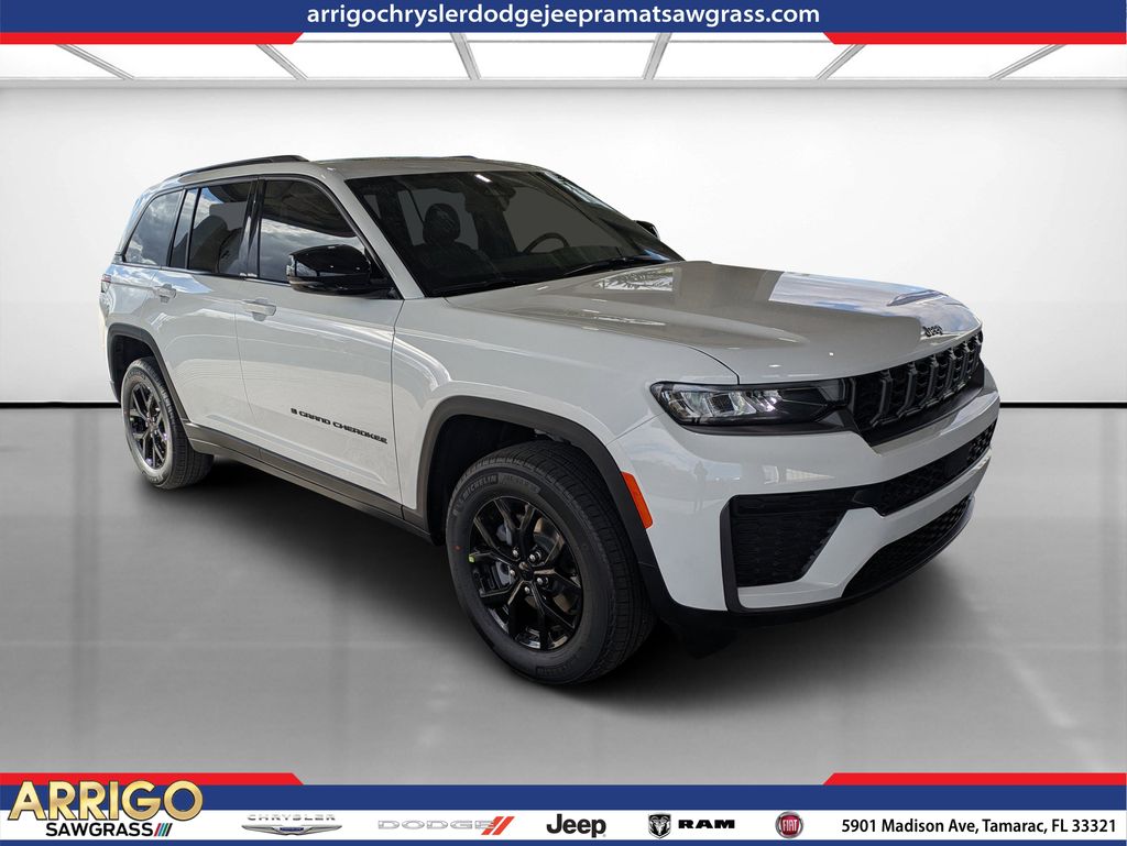 2026 Jeep Grand Cherokee Laredo