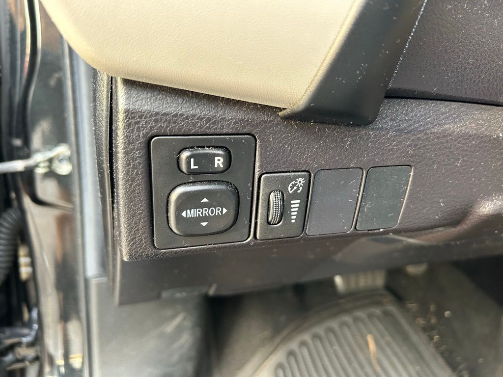 Thumbnail: 2019 Toyota Corolla - 17