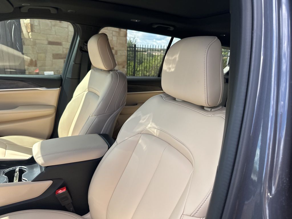 New Car 2025 Jeep Grand Cherokee L  Limited For Sale Under $50,000 In Austin, Texas