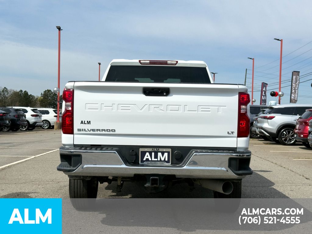 Used 2025 Summit White Chevrolet LT image 5