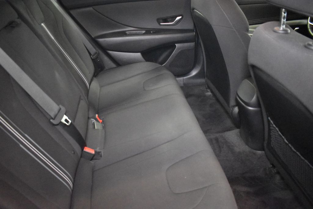 2022 Hyundai Elantra SEL 29