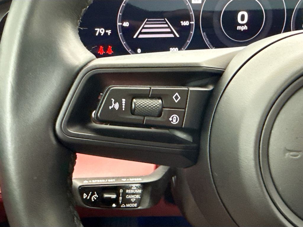 Thumbnail: 2022 Porsche Taycan - 13