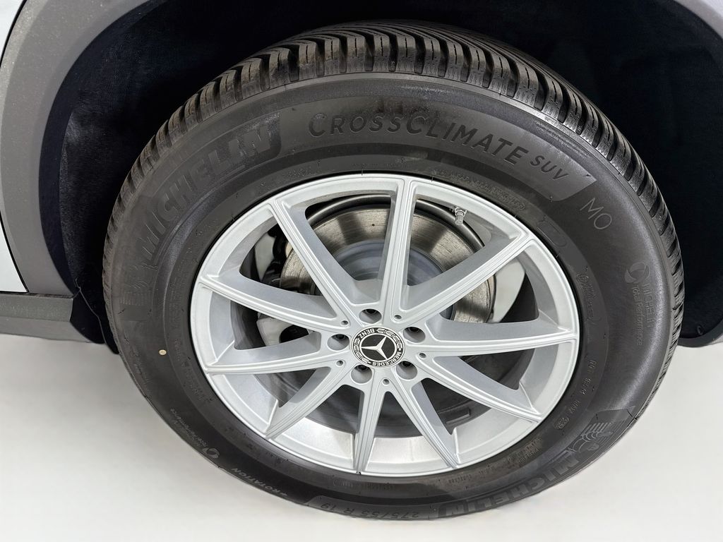 Thumbnail: 2026 Mercedes-Benz GLE - 30