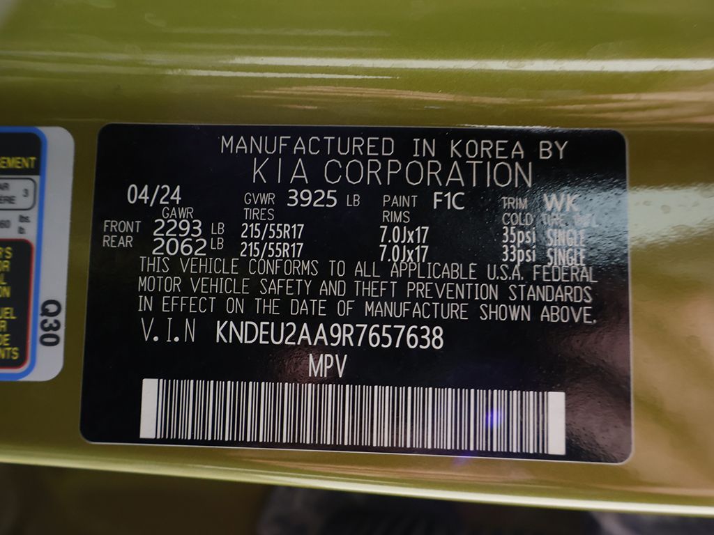 Used 2024 Green Kia S image 49