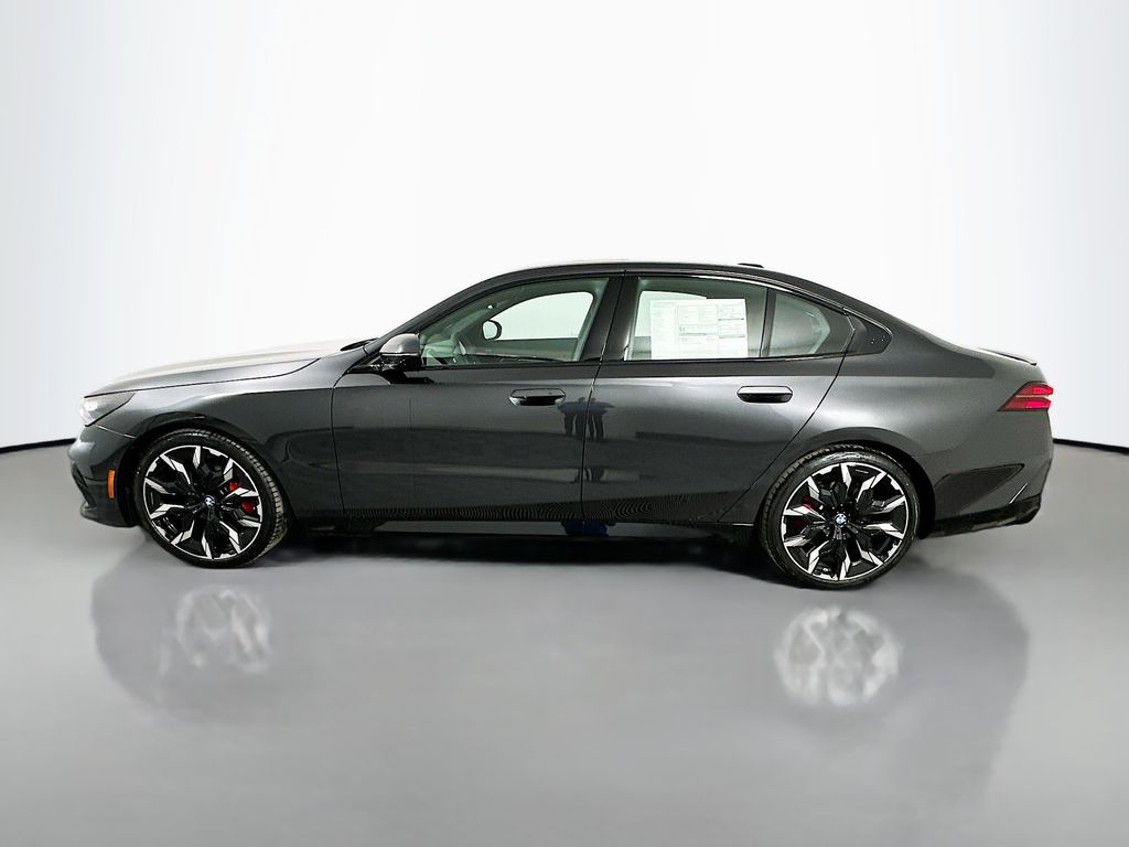 Thumbnail: 2026 BMW i5 - 8