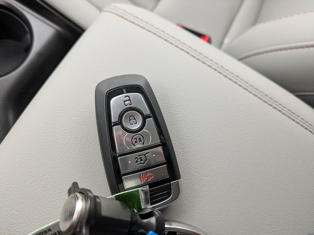 2026 Ford Explorer Active (200A)