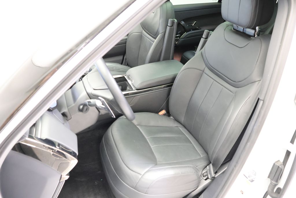 Thumbnail: 2023 Land Rover Range Rover Sport - 30