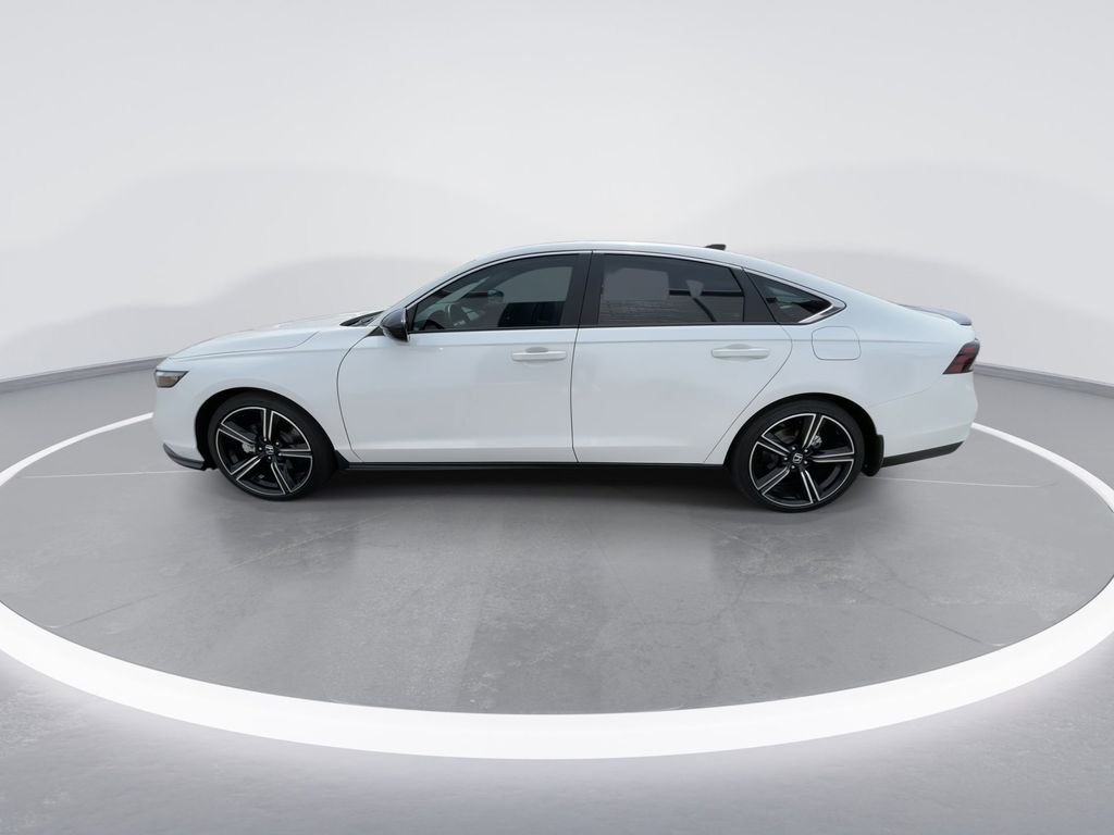 Used 2025 White Honda Sport image 5