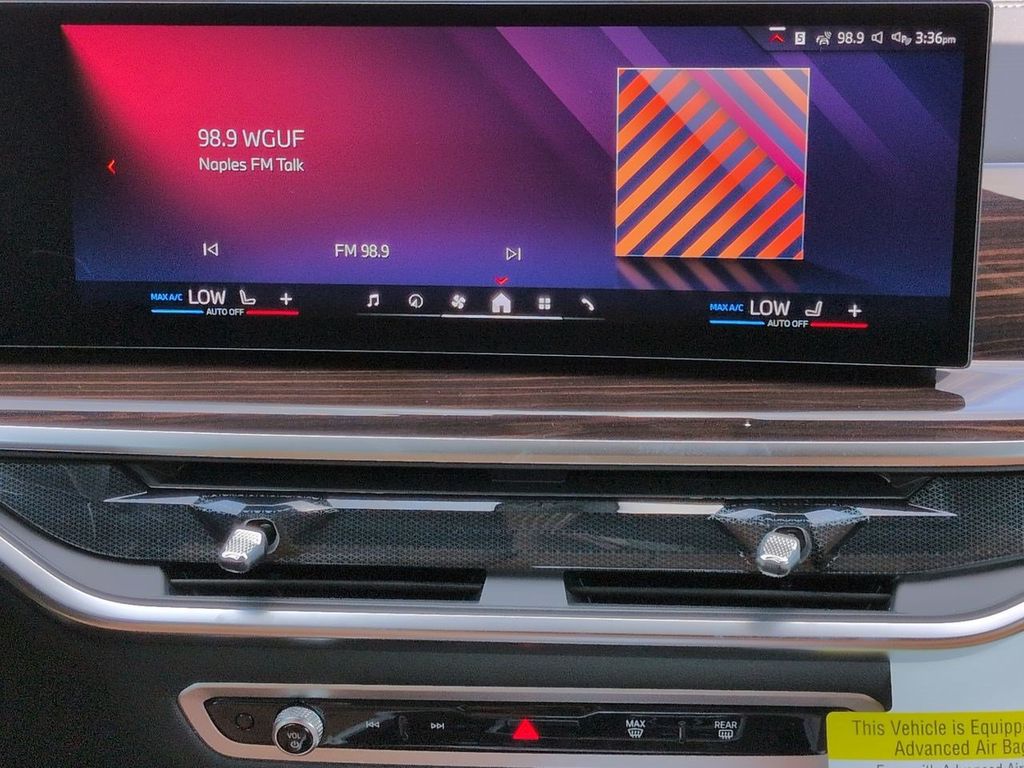 New 2026 White BMW xDrive40i image 18