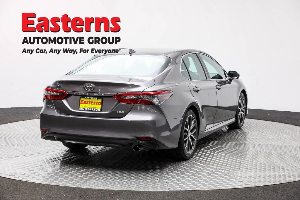 Used 2023 Silver Toyota XLE image 5