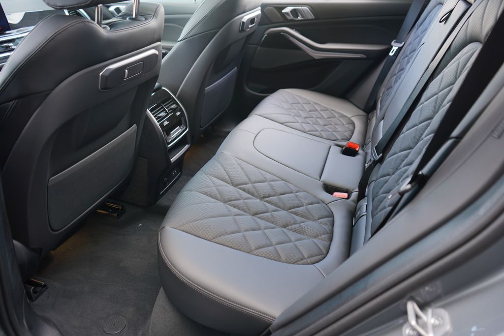 Thumbnail: 2026 BMW X5 - 19