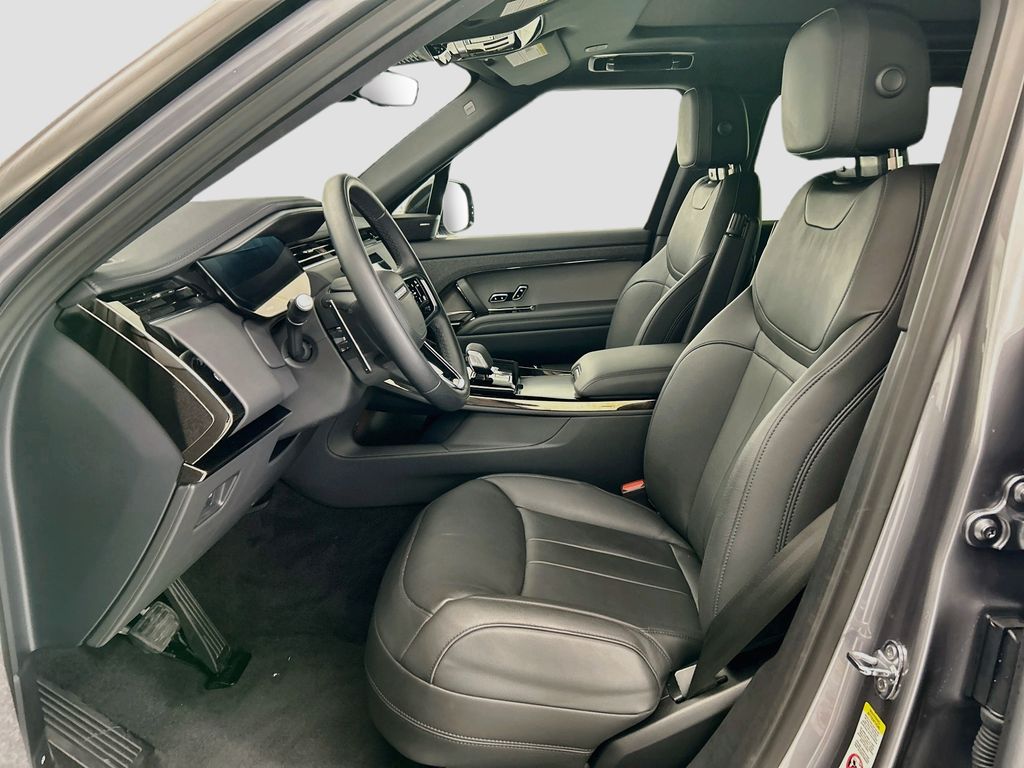 Used 2025 Gray Land Rover S image 18