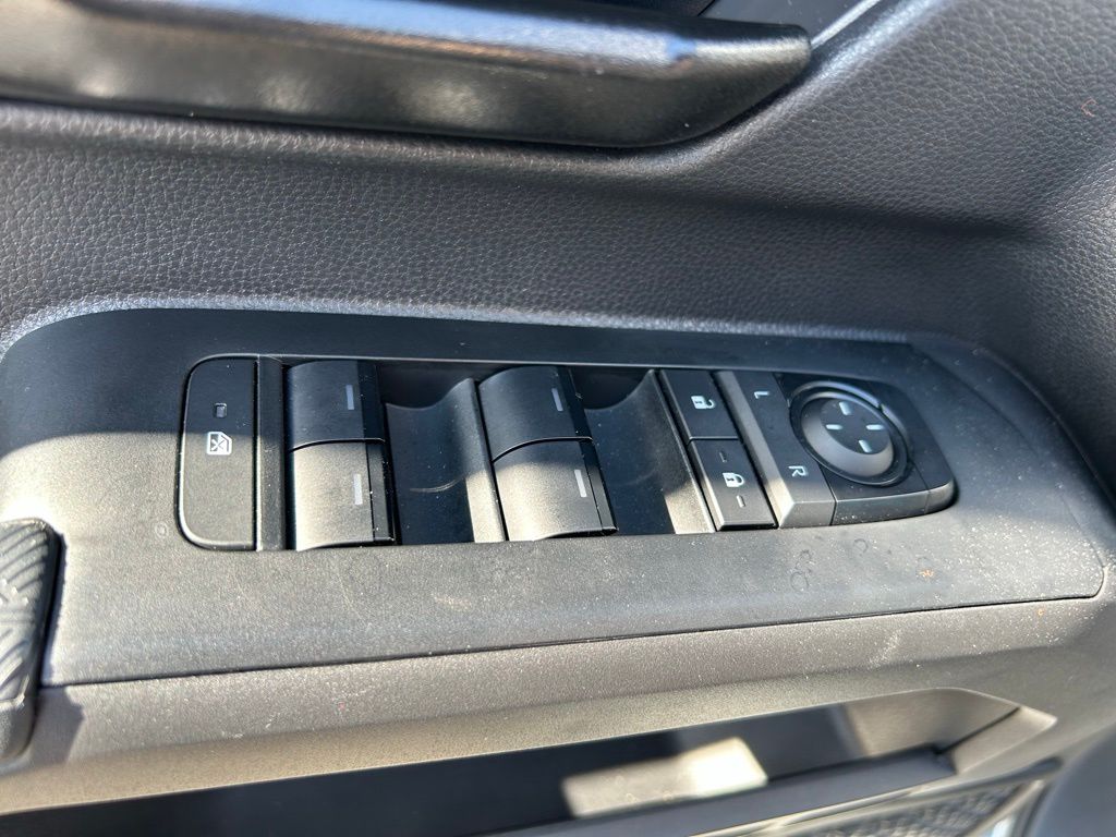 2024 Toyota Tacoma SR5 17