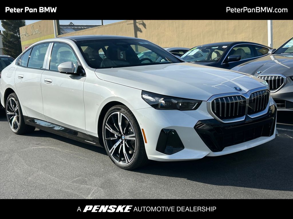 Thumbnail: 2026 BMW 5 Series - 1