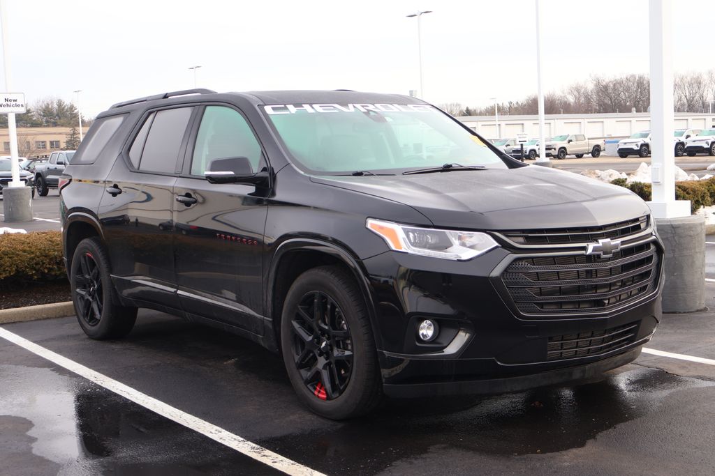 Thumbnail: 2021 Chevrolet Traverse - 3