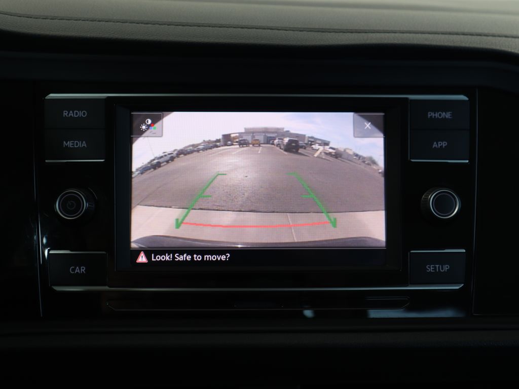 Thumbnail: 2019 Volkswagen Jetta - 15