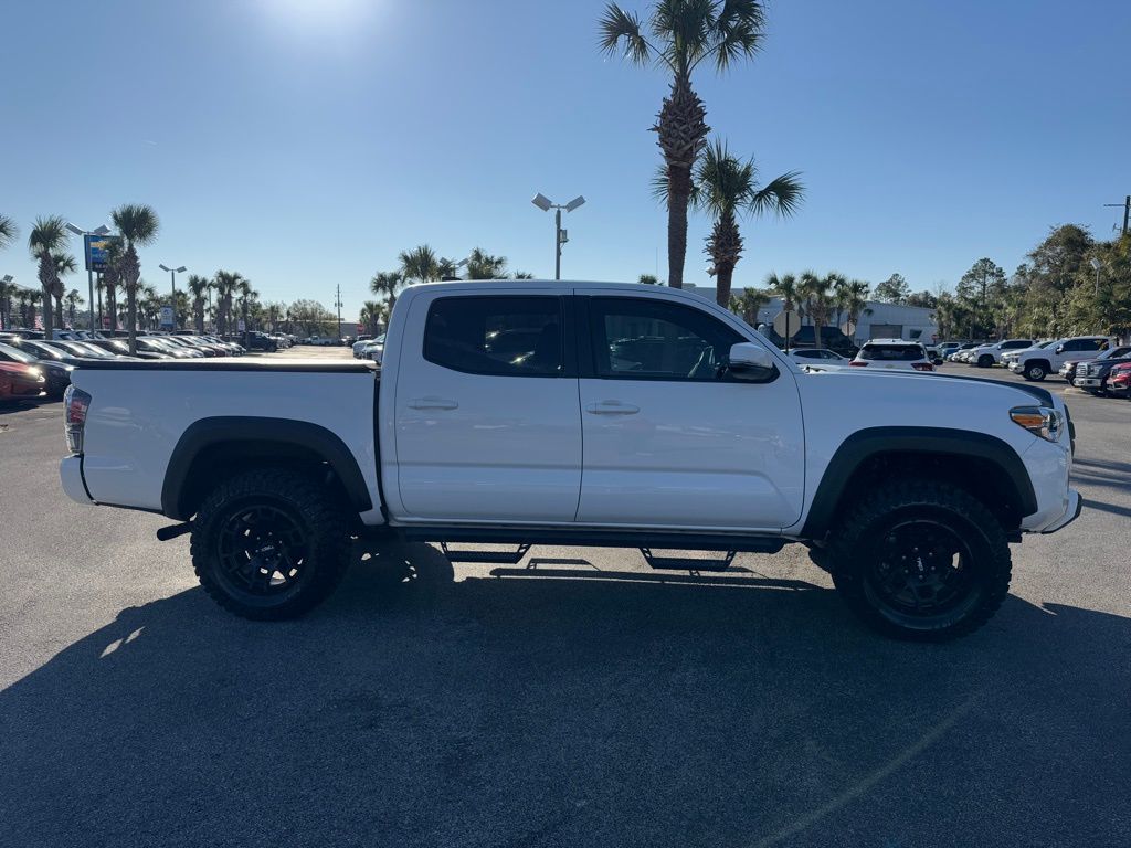 2020 Toyota Tacoma TRD Off-Road 9