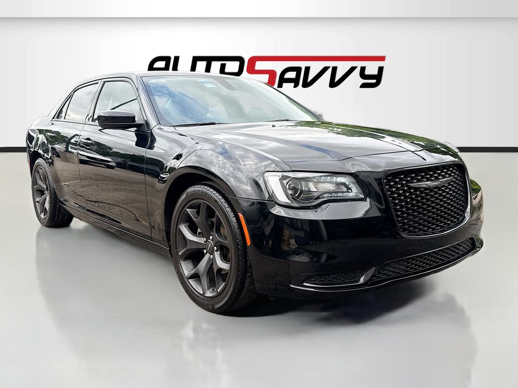 2022 Chrysler 300 Touring Black at AutoSavvy Houston Northwest