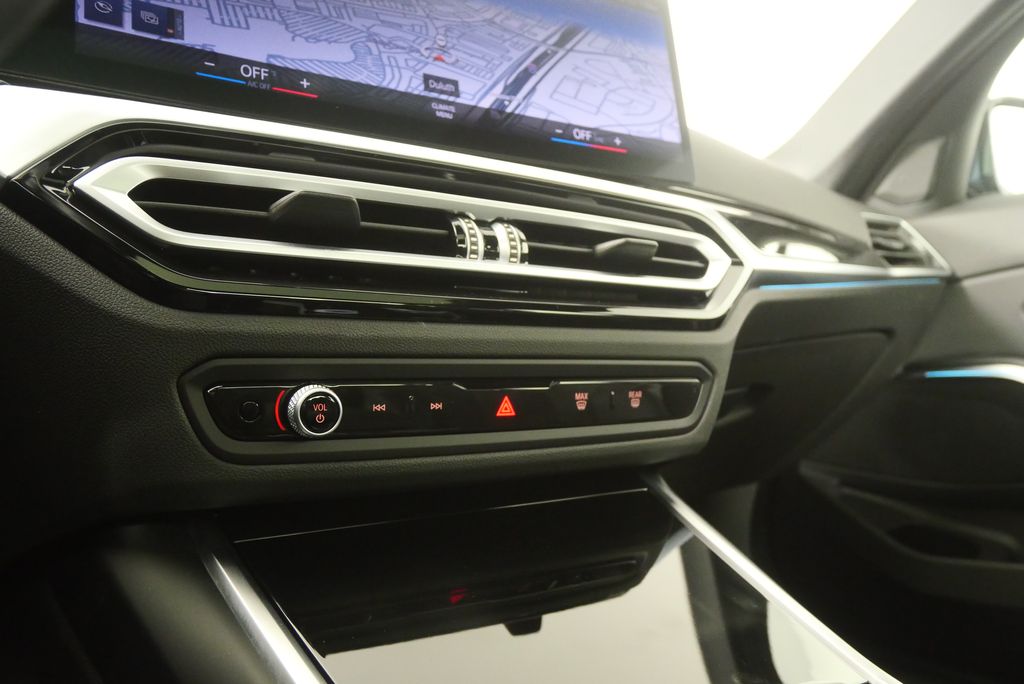 Thumbnail: 2023 BMW 3 Series - 26