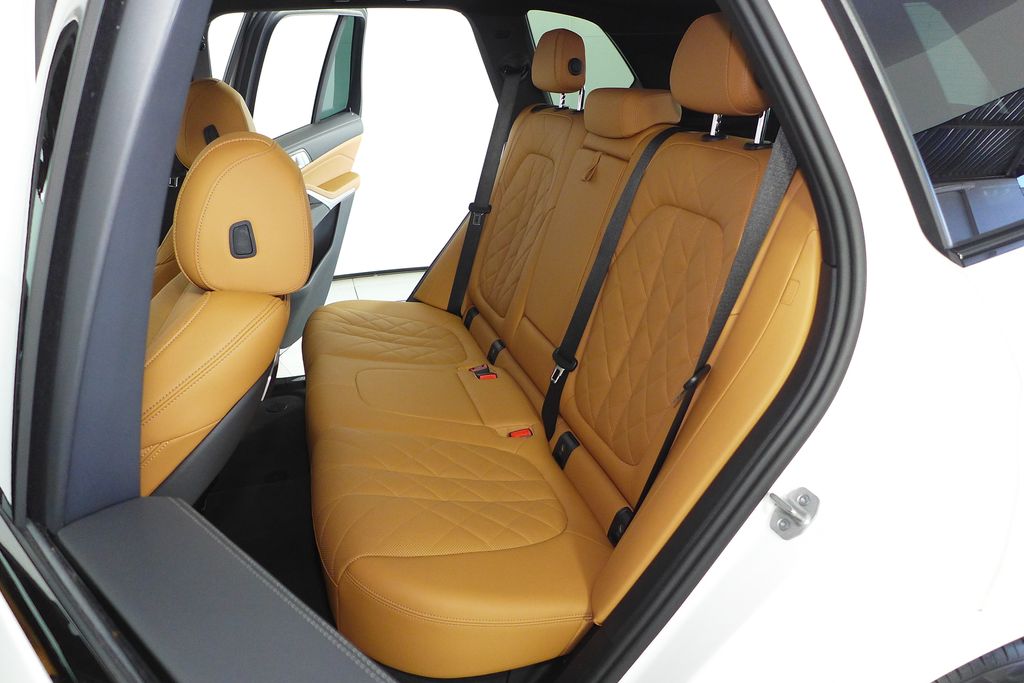 Thumbnail: 2024 BMW X5 - 20
