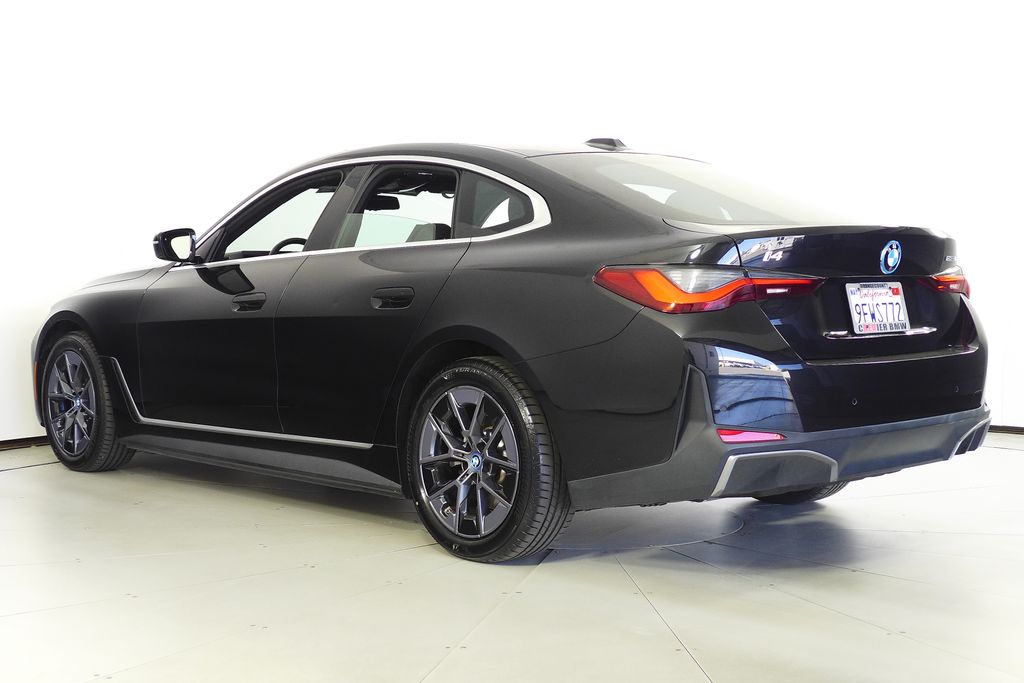 Thumbnail: 2023 BMW i4 - 9