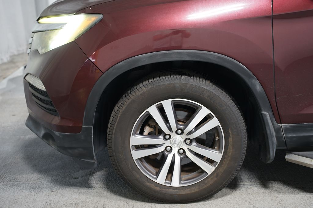 Thumbnail: 2016 Honda Pilot - 5