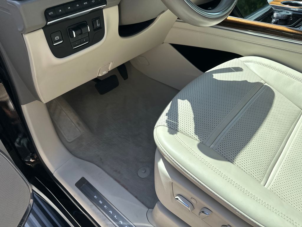Certified Used 2025 Black Cadillac Sport Platinum image 23