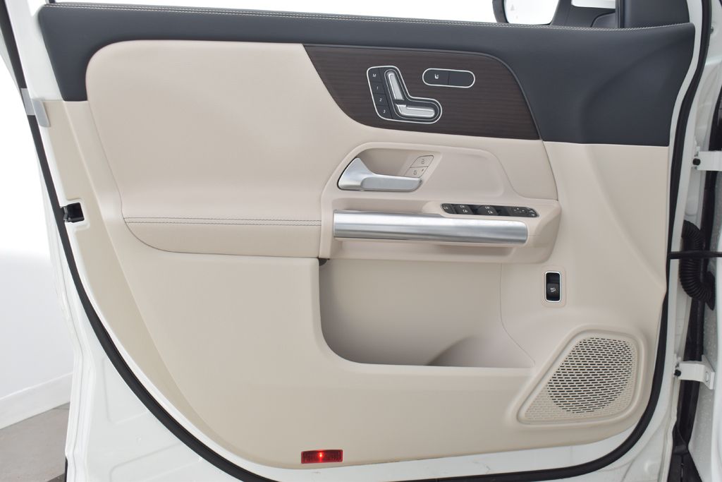 Thumbnail: 2026 Mercedes-Benz GLA - 11