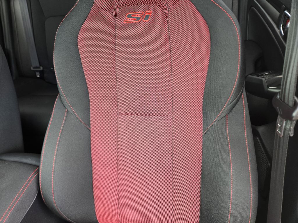 2025 Honda Civic Si Base White at AutoSavvy Houston Northwest