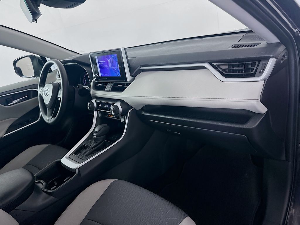 Thumbnail: 2025 Toyota RAV4 - 30