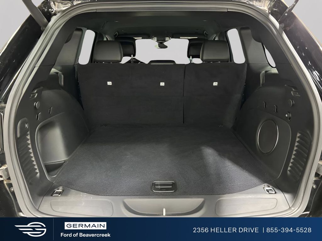 Used 2022 Black Jeep Laredo X image 18