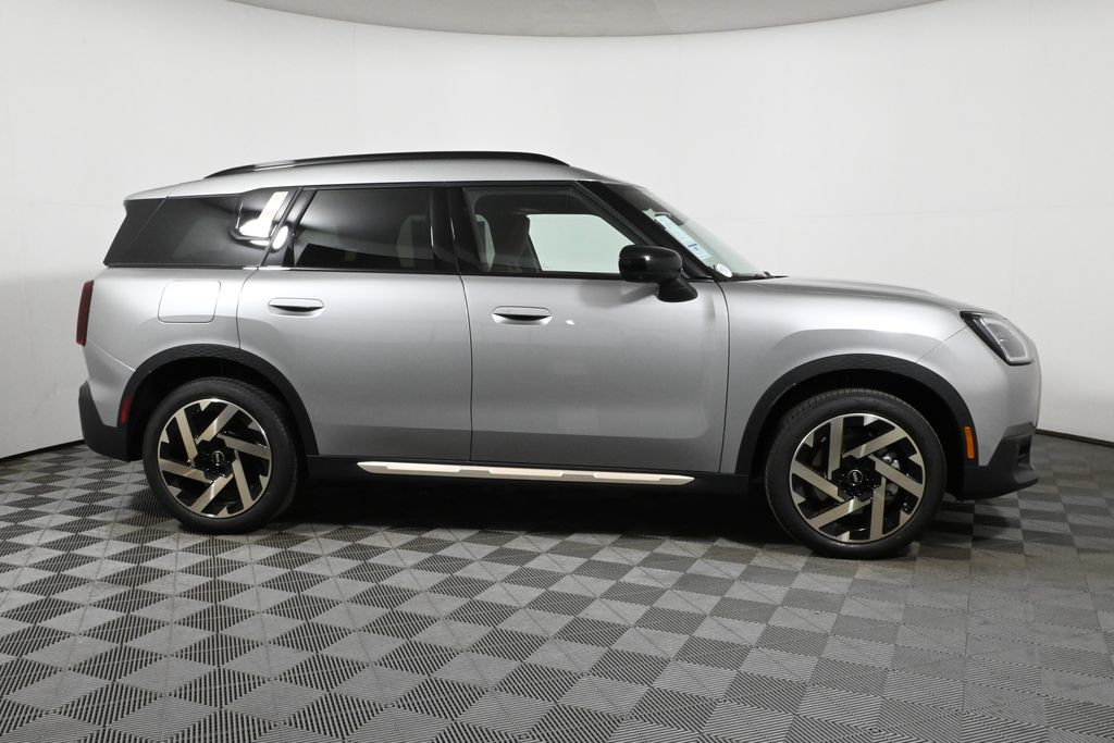 2025 MINI Cooper Countryman Base 8