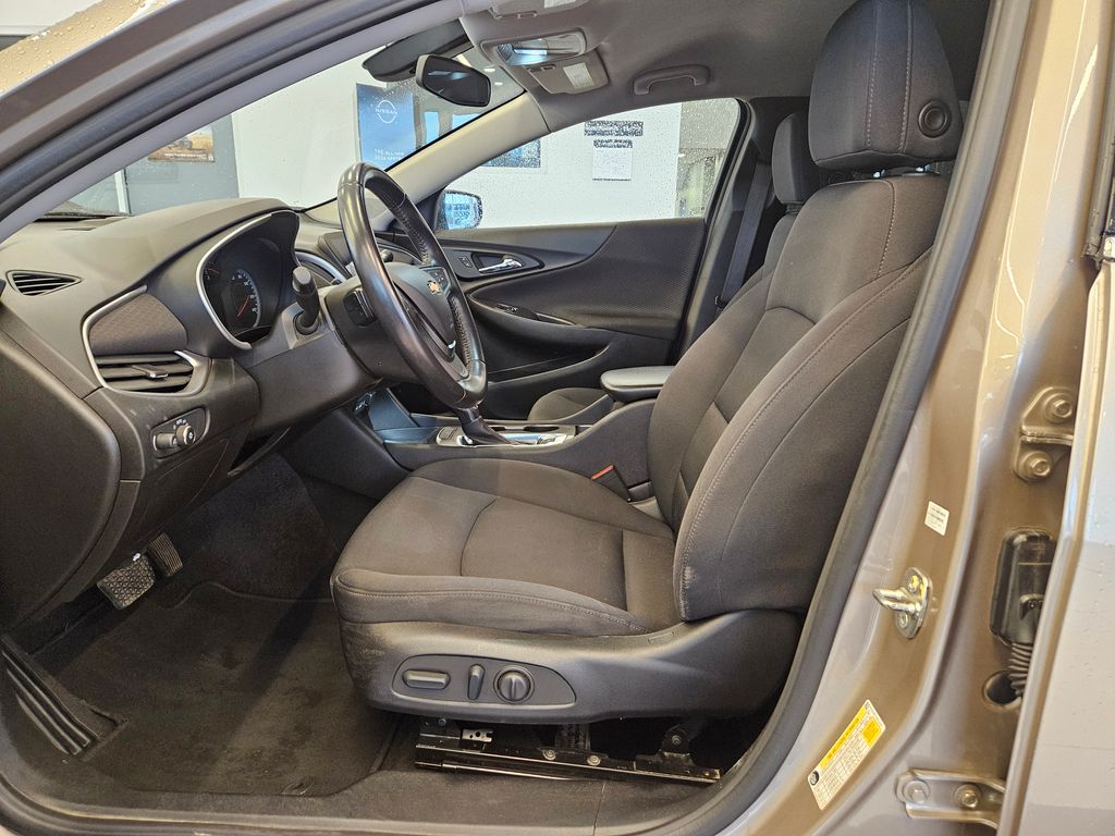 2022 Chevrolet Malibu RS